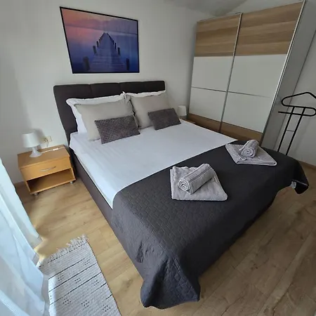 Sea View Terrace דירה *